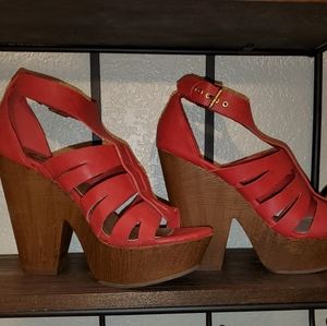 Guess heels